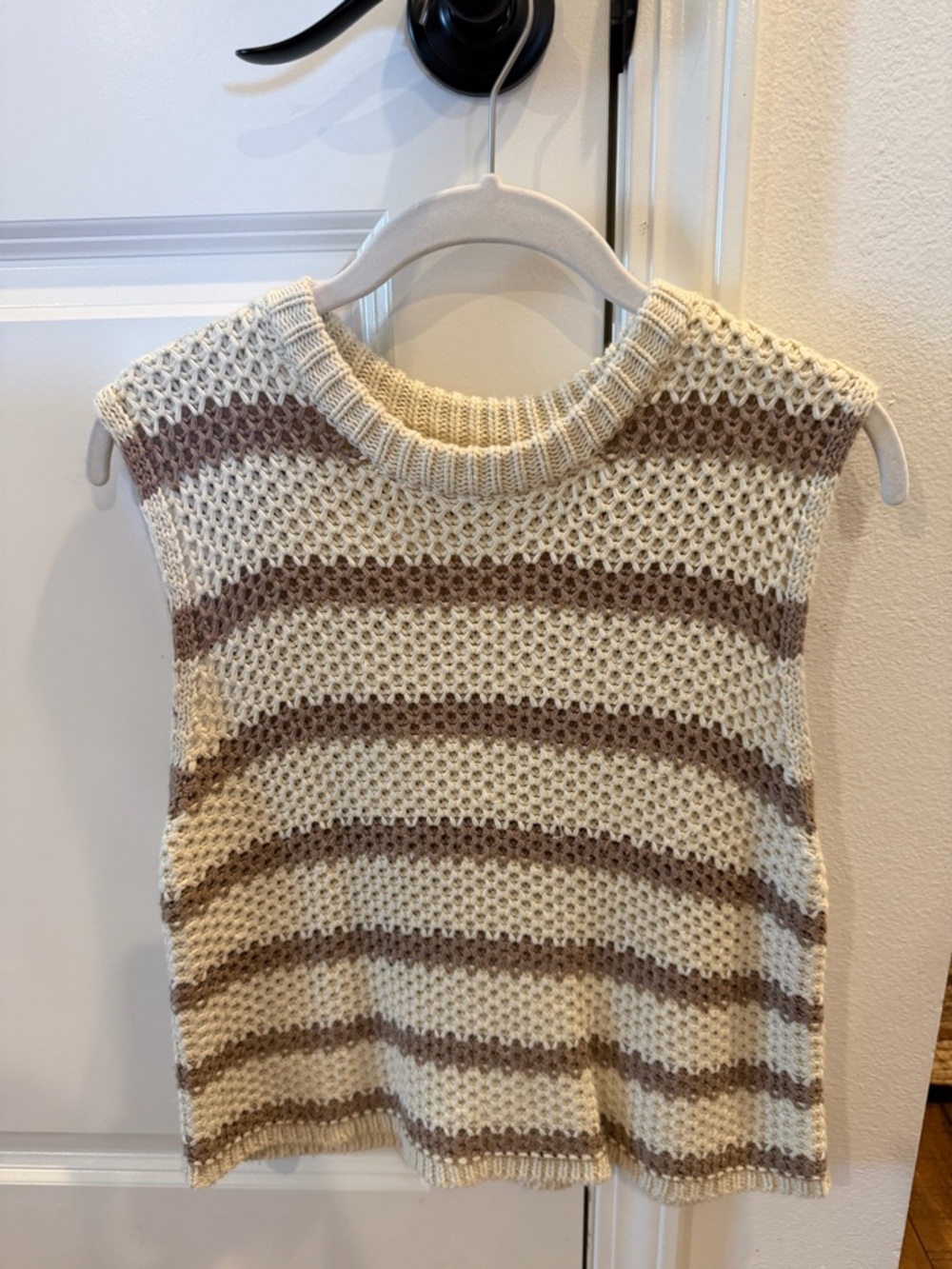 LA MIEL Cream and Brown Striped Knit Sleeveless Sweater Vest